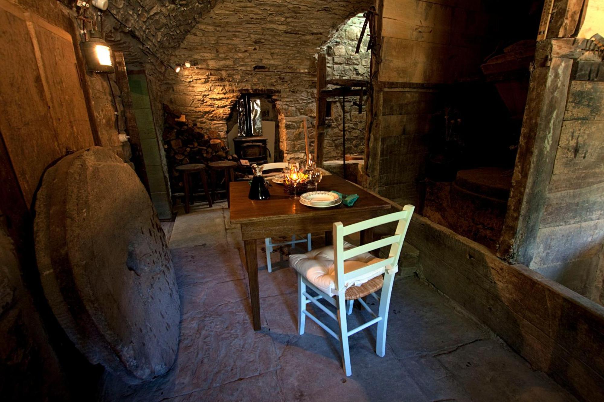 Mulino Marghen - Restored Watermill - Accomodation And Retreat Center Zeri Bagian luar foto