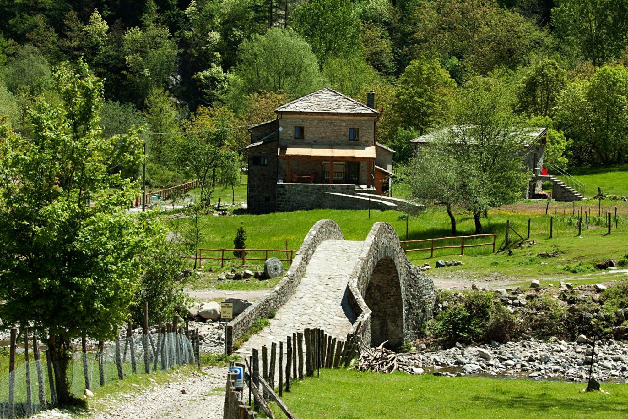 Mulino Marghen - Restored Watermill - Accomodation And Retreat Center Zeri Bagian luar foto
